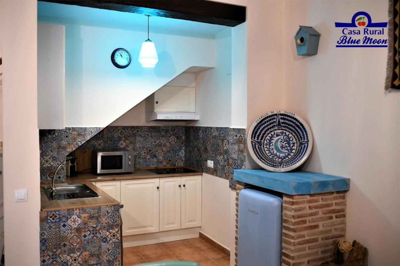 Casa Rural Blue Moon Vendégház Cazalla de la Sierra Kültér fotó