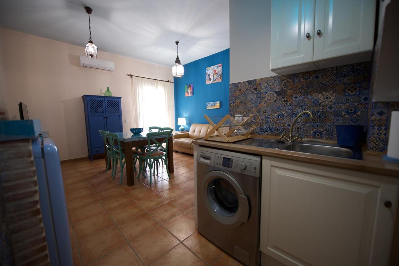 Casa Rural Blue Moon Vendégház Cazalla de la Sierra Kültér fotó